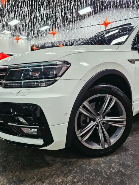 VOLKSWAGEN Tiguan 2.0 350 TSI TOTAL FLEX ALLSPACE R-LINE 4-MOTION TURBO AUTOMÁTICO DSG, Foto 2
