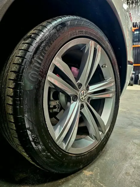 VOLKSWAGEN Tiguan 2.0 350 TSI TOTAL FLEX ALLSPACE R-LINE 4-MOTION TURBO AUTOMÁTICO DSG, Foto 13