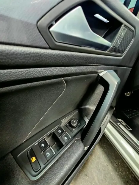 VOLKSWAGEN Tiguan 2.0 350 TSI TOTAL FLEX ALLSPACE R-LINE 4-MOTION TURBO AUTOMÁTICO DSG, Foto 16