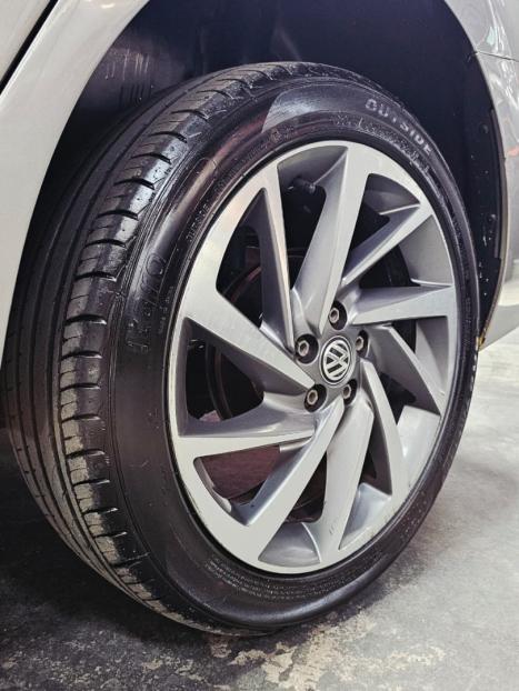 VOLKSWAGEN Virtus 1.0 4P 200 TSI FLEX HIGHLINE AUTOM�TICO, Foto 15