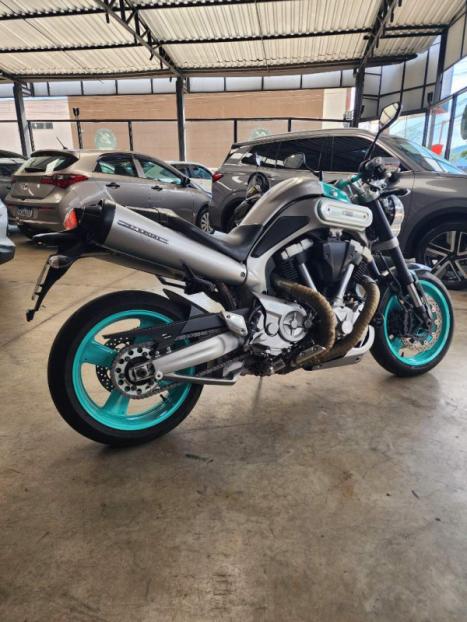 YAMAHA MT-01 1700 , Foto 4