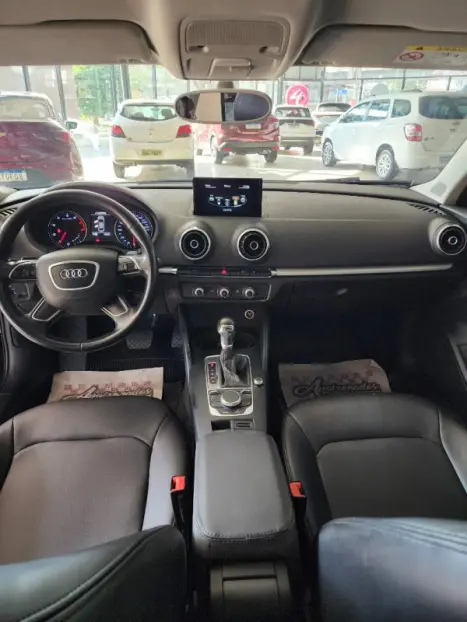 AUDI A3 Sedan 1.4 16V 4P TFSI AMBIENTE S-TRONIC AUTOMTICO, Foto 4