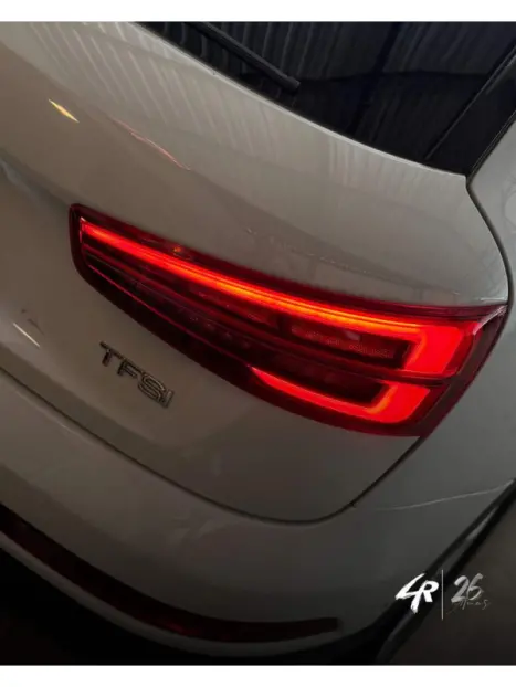 AUDI Q3 1.4 4P FLEX TFSI AMBIENTE S-TRONIC AUTOMTICO, Foto 2