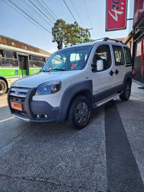 FIAT Doblo 1.8 4P FLEX ADVENTURE LOCKER 6 LUGARES, Foto 1