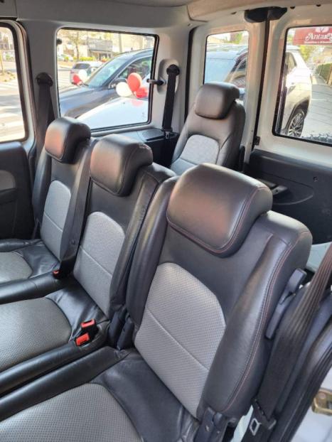 FIAT Doblo 1.8 4P FLEX ADVENTURE LOCKER 6 LUGARES, Foto 4