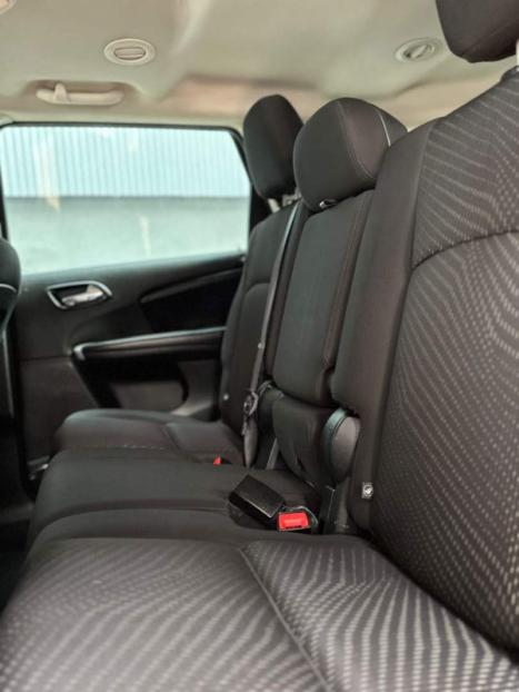 FIAT Freemont 2.4 16V 4P PRECISION AUTOMTICO 7 LUGARES, Foto 4
