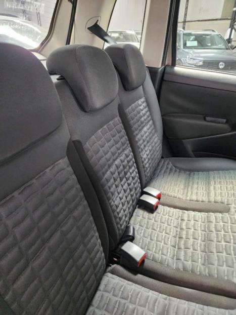 FIAT Idea 1.8 16V 4P ADVENTURE FLEX LOCKER, Foto 7