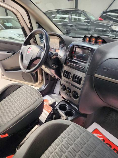 FIAT Idea 1.8 16V 4P ADVENTURE FLEX LOCKER, Foto 8