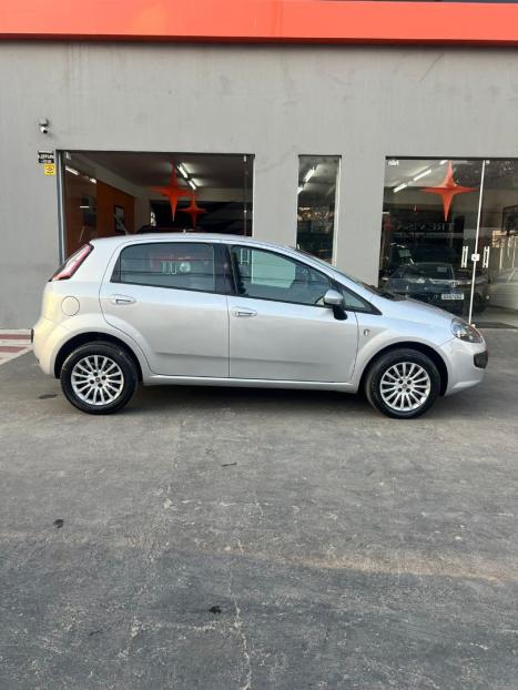 FIAT Punto 1.4 4P FLEX ATTRACTIVE ITALIA, Foto 3