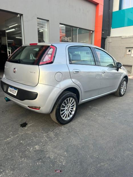 FIAT Punto 1.4 4P FLEX ATTRACTIVE ITALIA, Foto 4