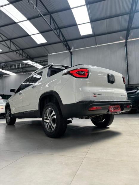 FIAT Toro 2.0 16V 4P VOLCANO 4WD TURBO DIESEL AUTOMTICO, Foto 2