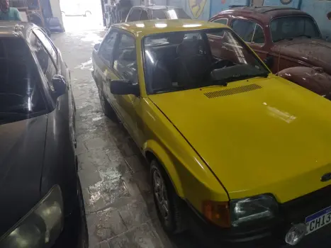 FORD Escort 1.6 L, Foto 2