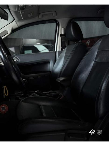FORD Ranger 3.2 20V CABINE DUPLA 4X4 LIMITED PLUS TURBO DIESEL AUTOMTICO, Foto 5