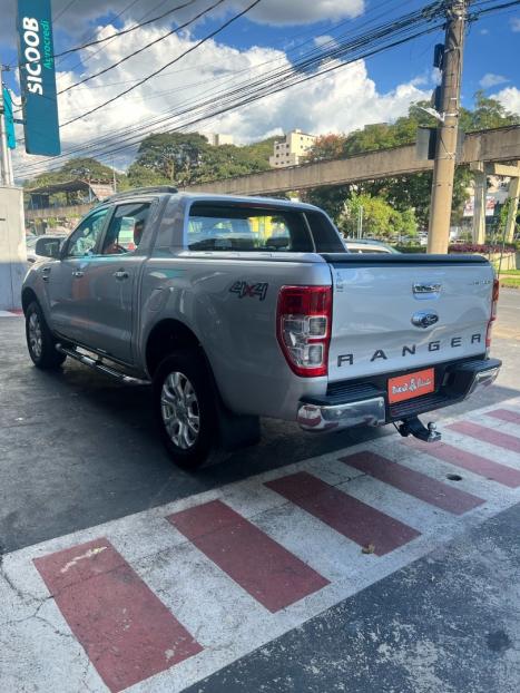 FORD Ranger 3.2 20V CABINE DUPLA 4X4 LIMITED TURBO DIESEL AUTOMTICO, Foto 4