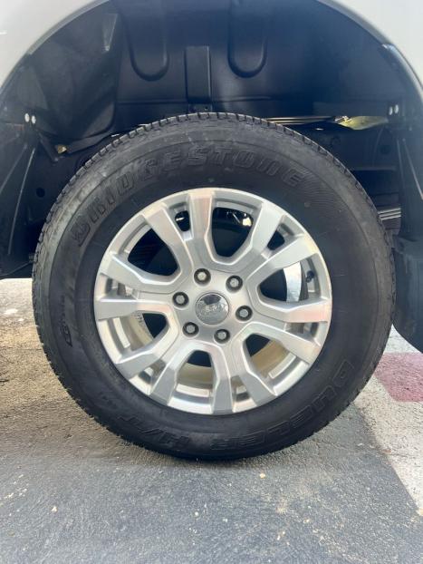 FORD Ranger 3.2 20V CABINE DUPLA 4X4 LIMITED TURBO DIESEL AUTOMTICO, Foto 13