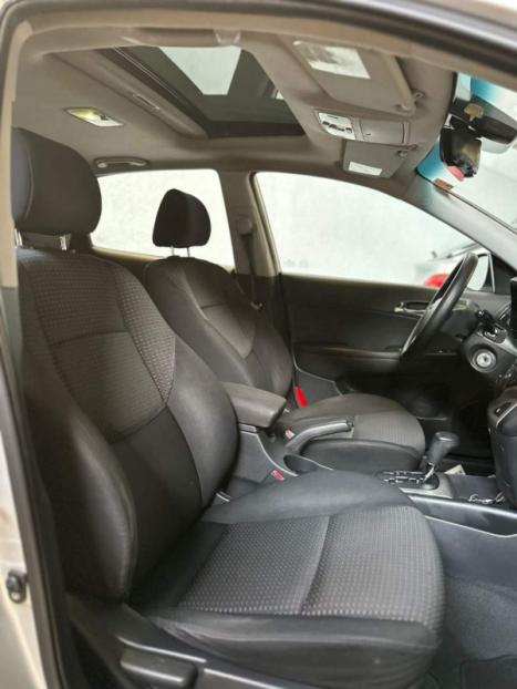HYUNDAI I30 2.0 16V 4P GLS AUTOMTICO, Foto 4