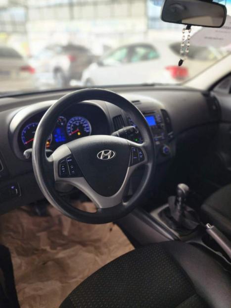 HYUNDAI I30 2.0 16V 4P, Foto 3