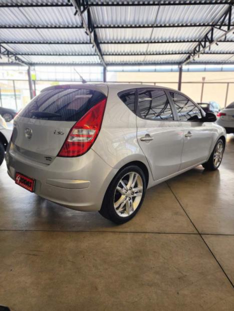 HYUNDAI I30 2.0 16V 4P, Foto 6