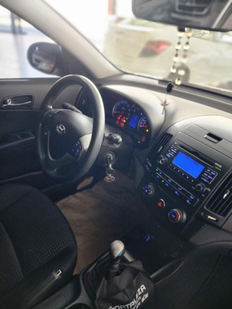HYUNDAI I30 2.0 16V 4P, Foto 9