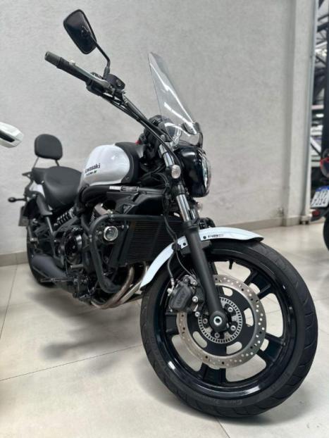 KAWASAKI Vulcan 650 S , Foto 3