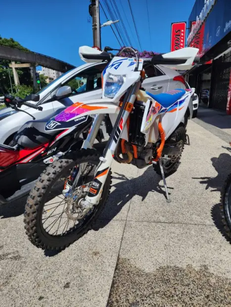 KTM 350 EXC-F SIX DAYS , Foto 1