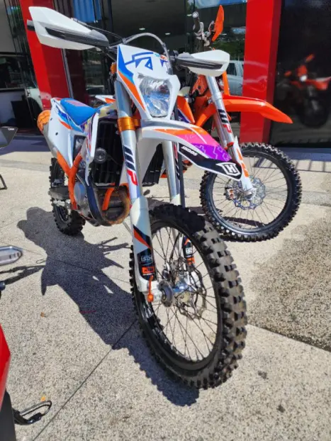 KTM 350 EXC-F SIX DAYS , Foto 6