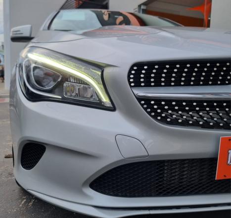 MERCEDES-BENZ CLA 180 1.6 16V 4P CGI TURBO 7G-TRONIC DCT AUTOMTICO, Foto 3