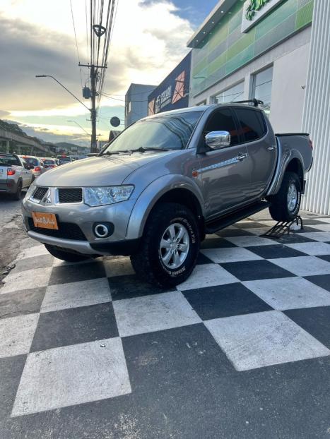 MITSUBISHI L 200 Triton 3.2 16V HPE 4X4 CABINE DUPLA TURBO DIESEL INTERCOOLER AUTOMTICO, Foto 2