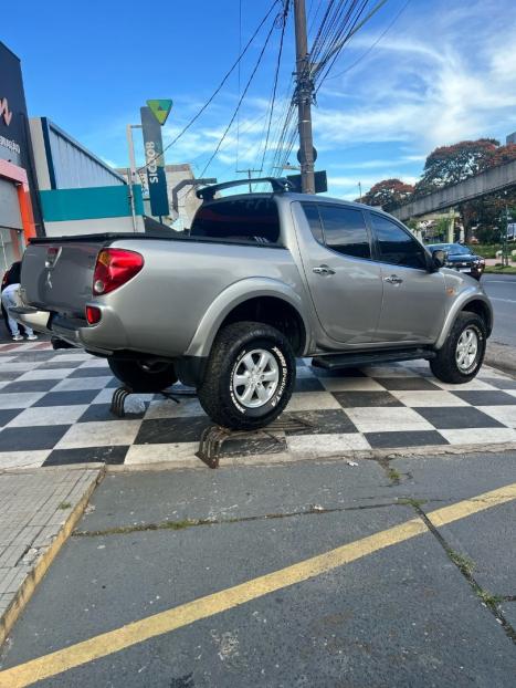 MITSUBISHI L 200 Triton 3.2 16V HPE 4X4 CABINE DUPLA TURBO DIESEL INTERCOOLER AUTOMTICO, Foto 1