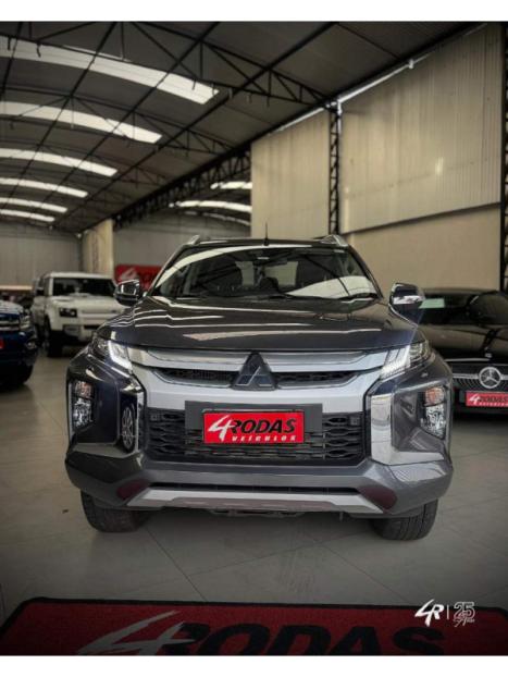MITSUBISHI L 200 Triton 2.4 16V OUTDOOR HPE-S 4X4 CABINE DUPLA TURBO DIESEL AUTOMTICO, Foto 3