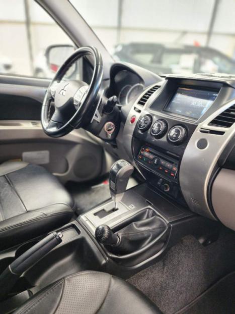 MITSUBISHI Pajero Dakar 3.2 16V 4P HPE 4X4  7 LUGARES TURBO INTECOOLER DIESEL AUTOMTICO, Foto 6
