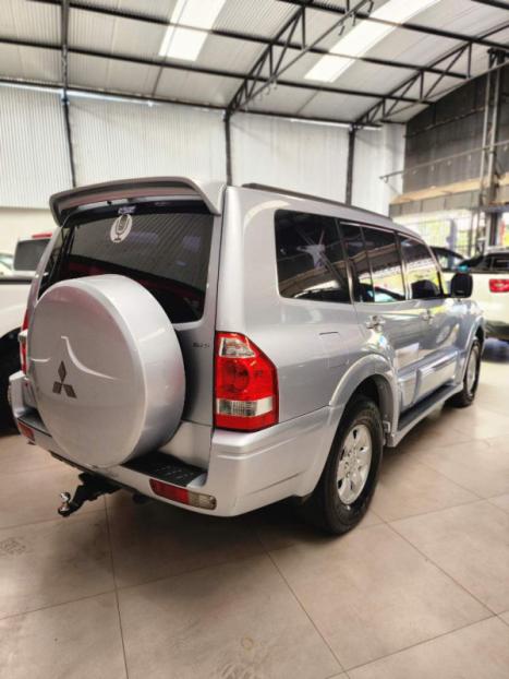 MITSUBISHI Pajero Full 3.2 16V 4P HPE 4X4 TURBO DIESEL AUTOMTICO, Foto 4