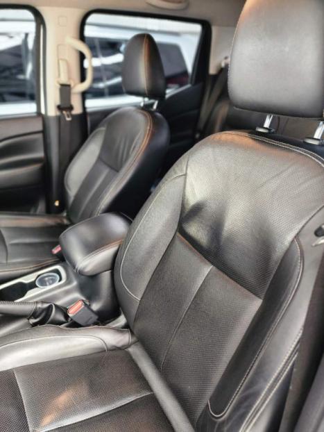 NISSAN Frontier 2.3 16V LE 4X4 CABINE DUPLA BI-TURBO DIESEL AUTOMTICO, Foto 2