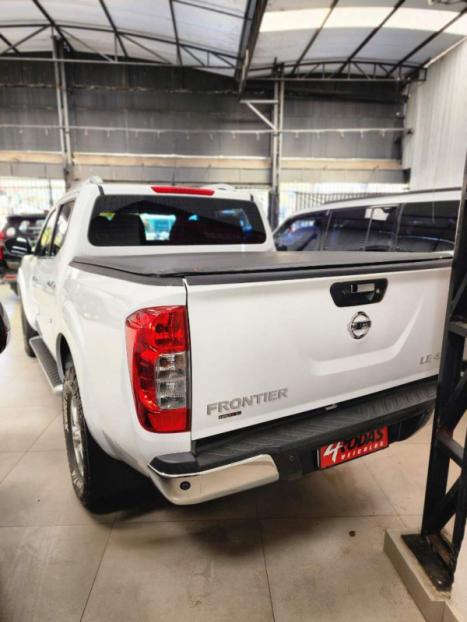 NISSAN Frontier 2.3 16V LE 4X4 CABINE DUPLA BI-TURBO DIESEL AUTOMTICO, Foto 4
