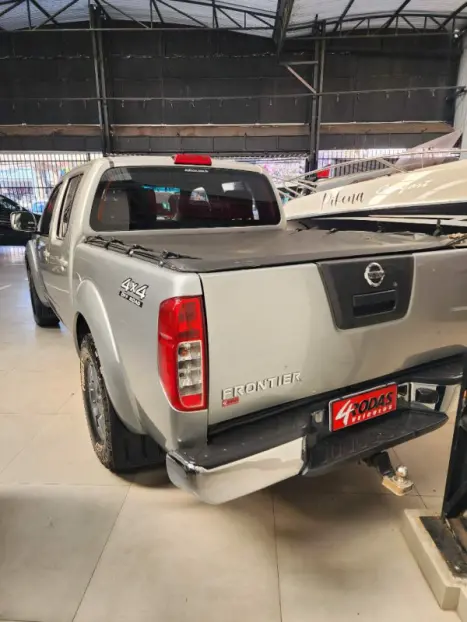 NISSAN Frontier 2.3 16V S 4X4 CABINE DUPLA BI-TURBO DIESEL, Foto 5