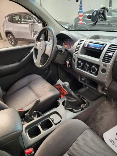 NISSAN Frontier 2.3 16V S 4X4 CABINE DUPLA BI-TURBO DIESEL, Foto 8