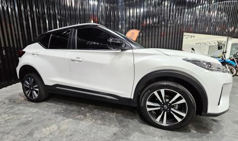 NISSAN Kicks 1.6 16V 4P FLEXSTART EXCLUSIVE XTRONIC AUTOMTICO CVT, Foto 3