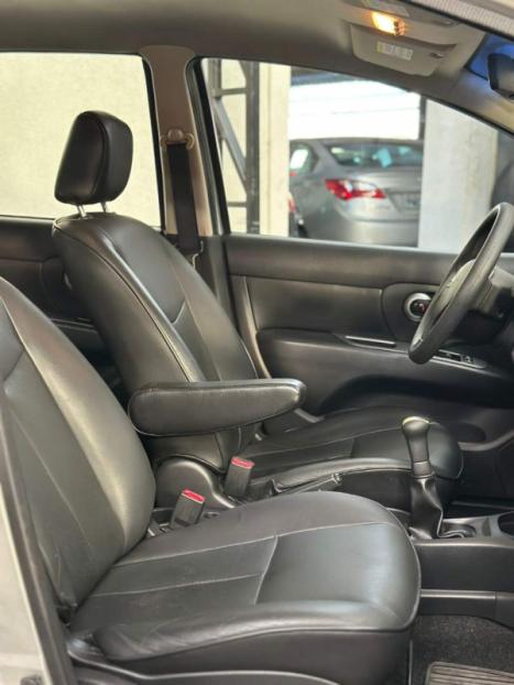 NISSAN Livina 1.6 16V FLEX NIGHT&DAY, Foto 2