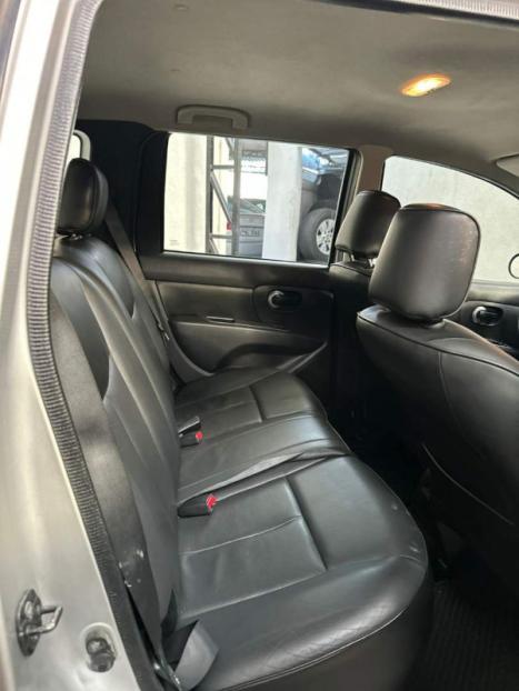 NISSAN Livina 1.6 16V FLEX NIGHT&DAY, Foto 4