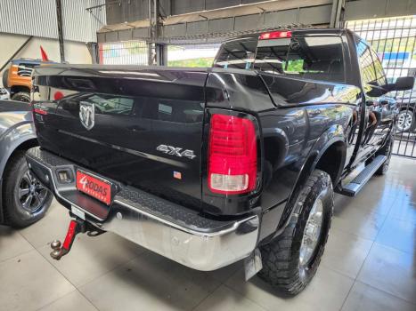 RAM 2500 6.7 I6 24V SLT CABINE DUPLA TURBO DIESEL LARAMIE 4X4 AUTOMTICO, Foto 5