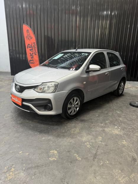 TOYOTA Etios Hatch 1.3 16V 4P FLEX, Foto 8