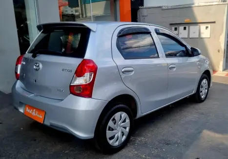 TOYOTA Etios Sedan 1.3 16V 4P FLEX X, Foto 4