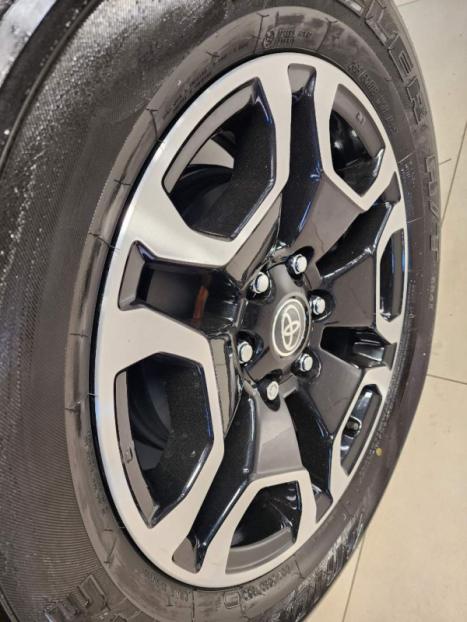 TOYOTA Hilux Caminhonete 2.8 16V SRX 4X4 DIESEL CABINE DUPLA AUTOMTICO, Foto 5