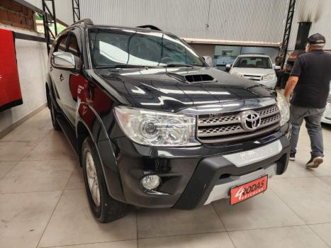 TOYOTA Hilux SW4 3.0 16V 4P SRV 4X4 7 LUGARES TURBO DIESEL AUTOMTICO, Foto 10