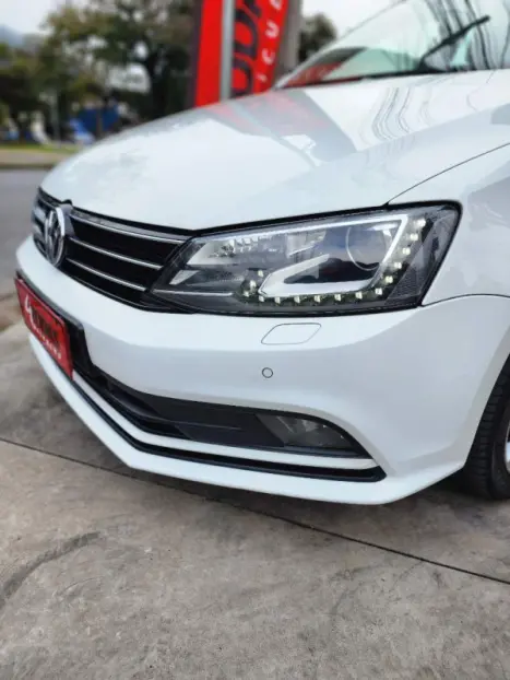 VOLKSWAGEN Jetta 2.0 4P TSI HIGHLINE 211 CV AUTOMTICO, Foto 10