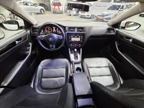 VOLKSWAGEN Jetta , Foto 10