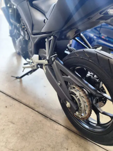 YAMAHA MT-03 300 ABS, Foto 6