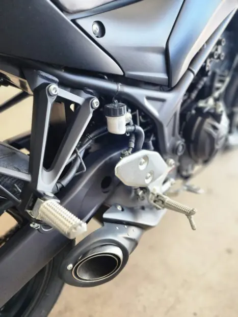 YAMAHA MT-03 300 ABS, Foto 9
