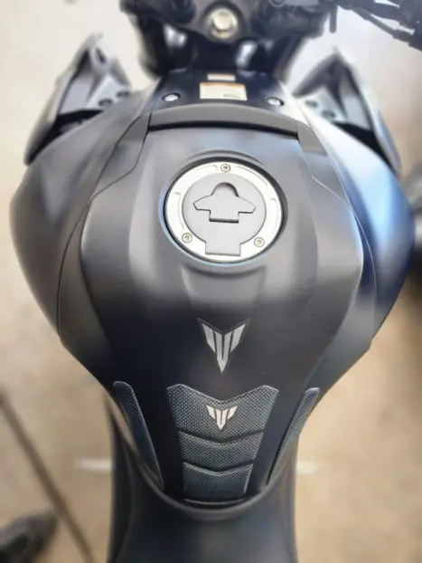 YAMAHA MT-03 300 ABS, Foto 13