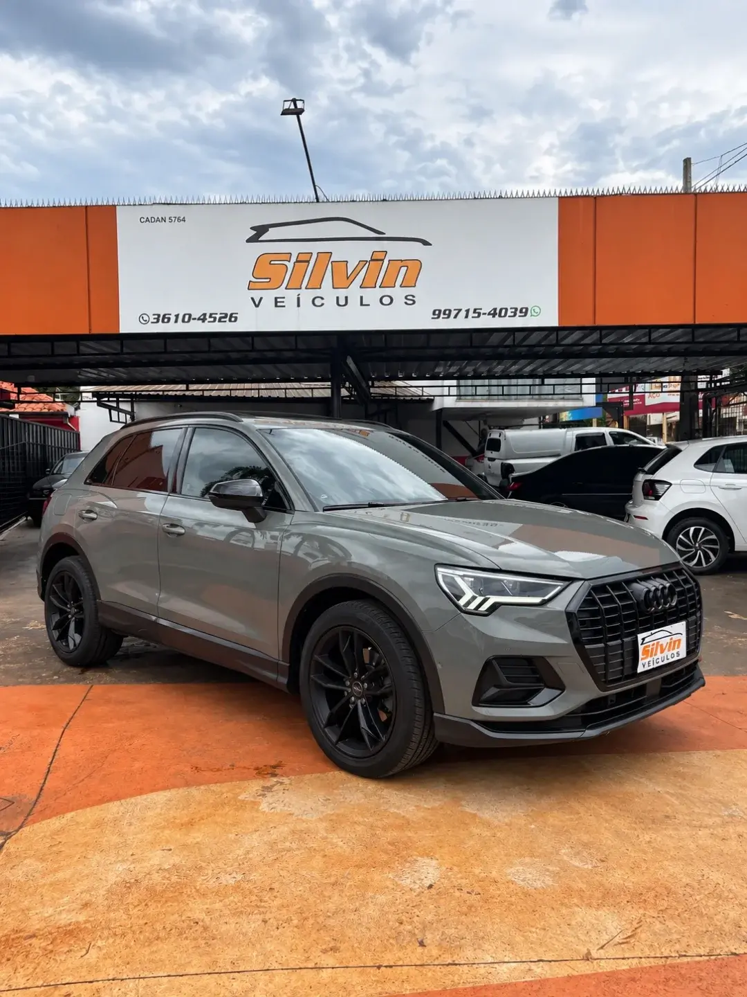 AUDI Q3